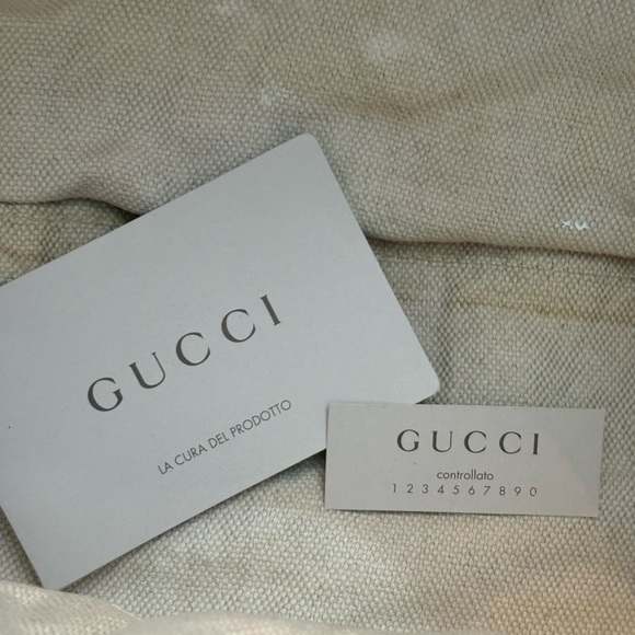 Luxury Staple Gucci Soho Shoulder Bag Authentic - Picture 5 of 12